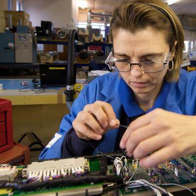 內(nèi)置設(shè)備校準(zhǔn)與維修