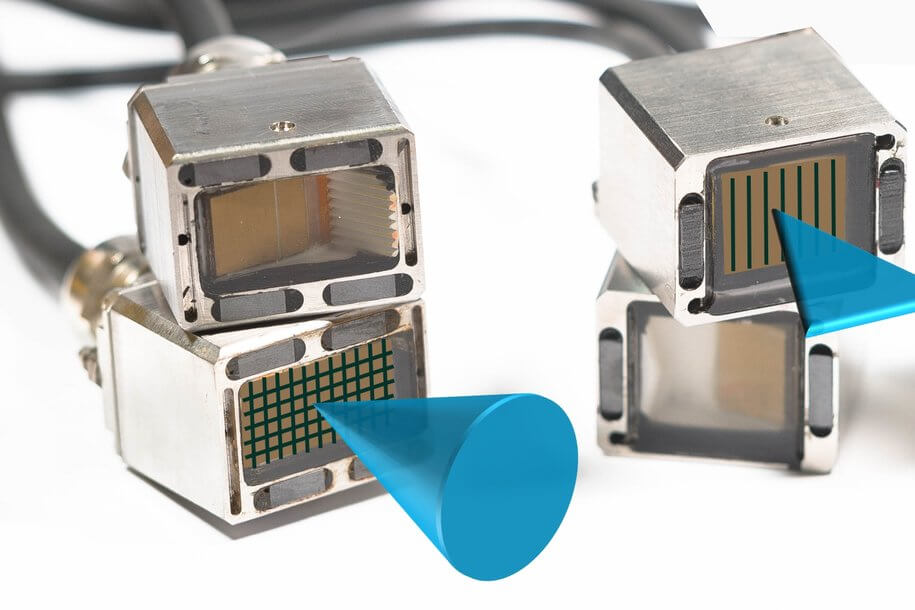 圖中為高分辨率矩陣陣列超聲探頭，可多維操控聲束方向，用于工業(yè)無損檢測中的復雜缺陷識別，廣泛應用于金屬及復合材料結構